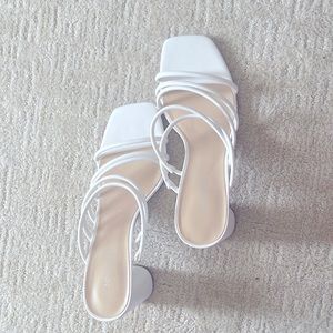 Nine West white strappy sandal. Women’s sizes 11